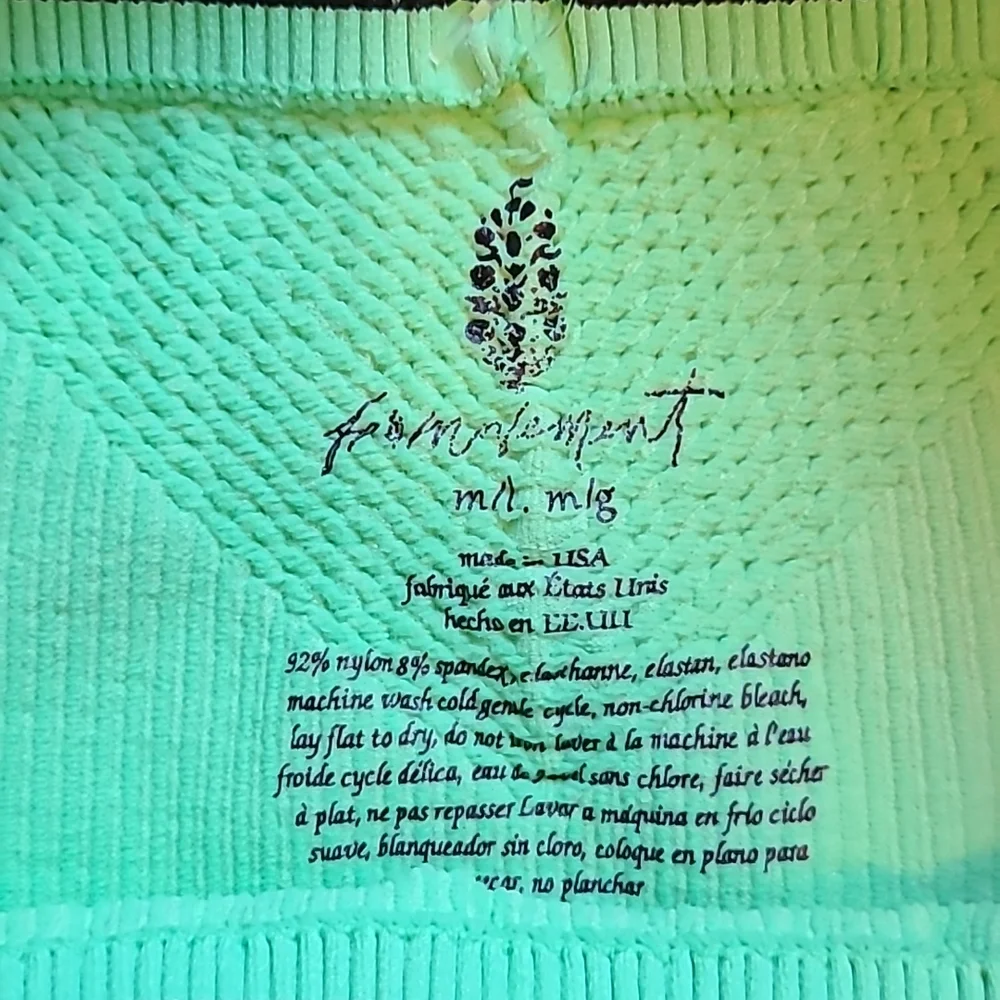 Nwt! Free people movement prajna short hi-rise fresh cut - Picture 3 of 6